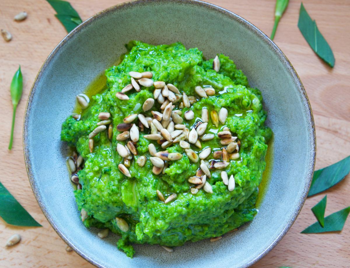 Baerlauchaufstrich mit weissen Bohnen
