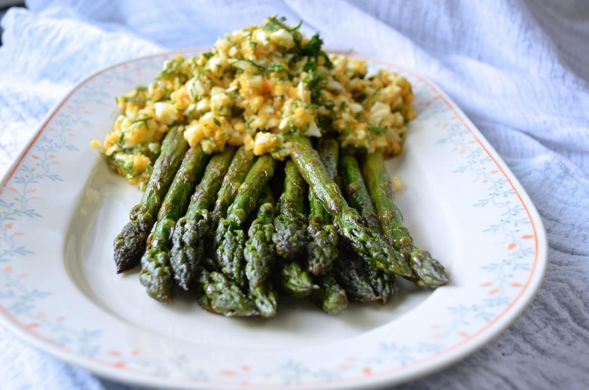 Eierbroeselschmelze Spargel